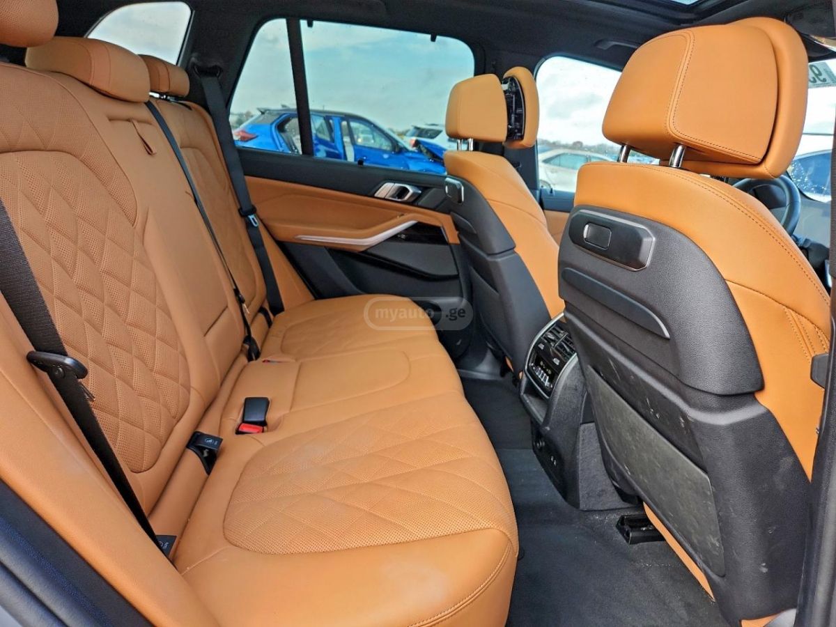 BMW X5 - фото 11