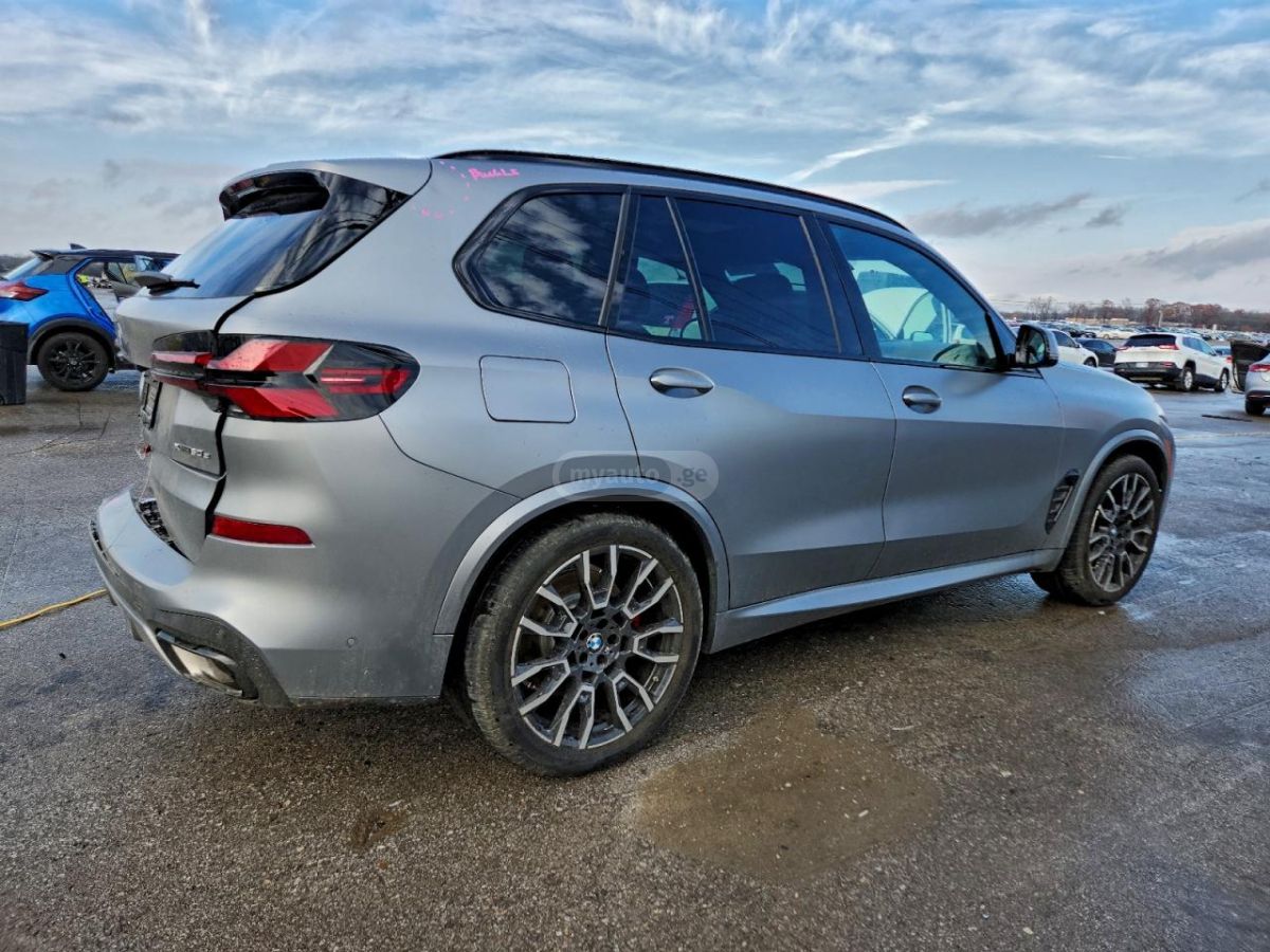 BMW X5 - фото 3