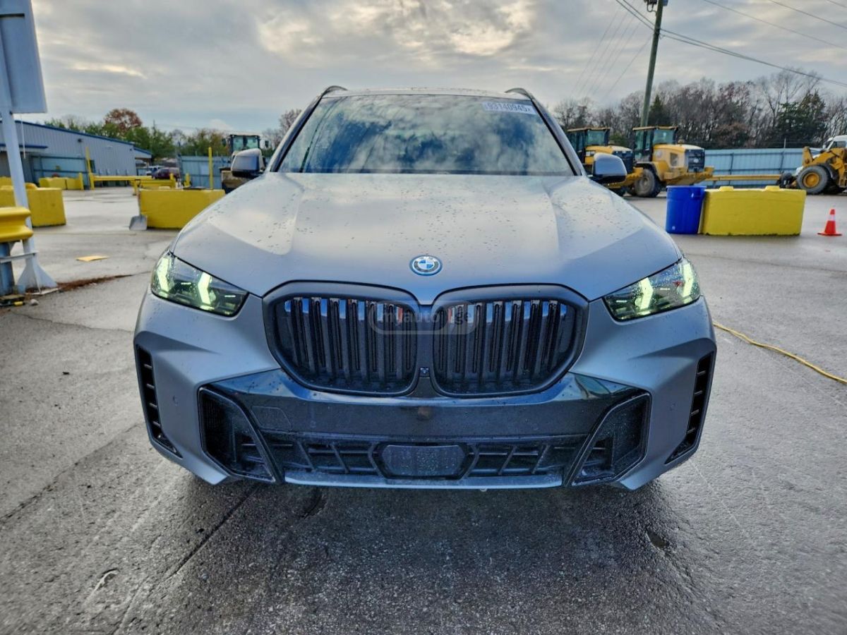 BMW X5 - фото 5