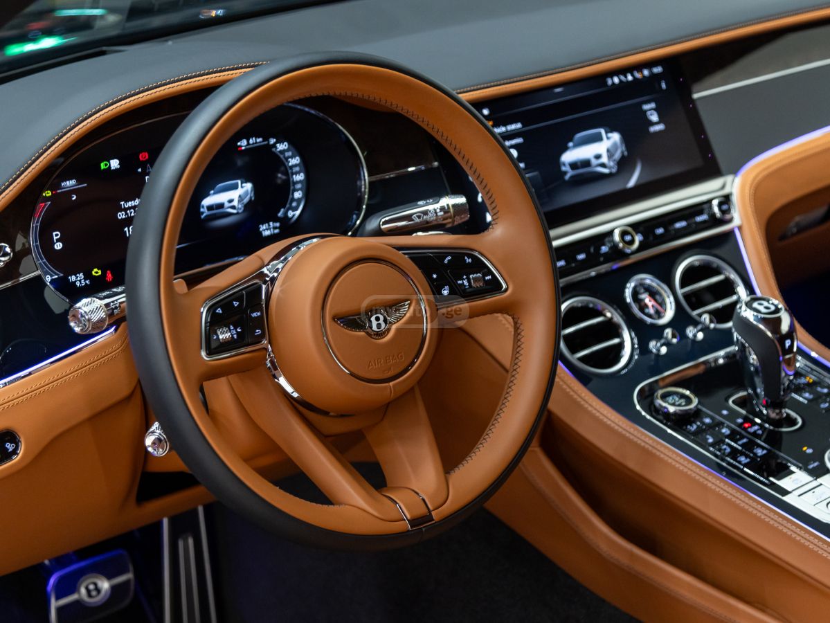 Bentley Continental 2025 — миниатюра 4
