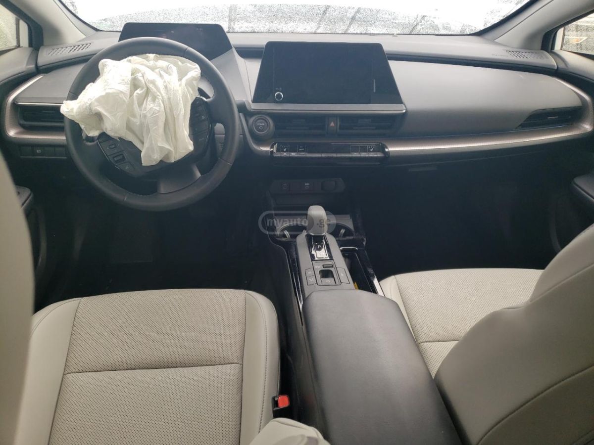 Toyota Prius - фото 8