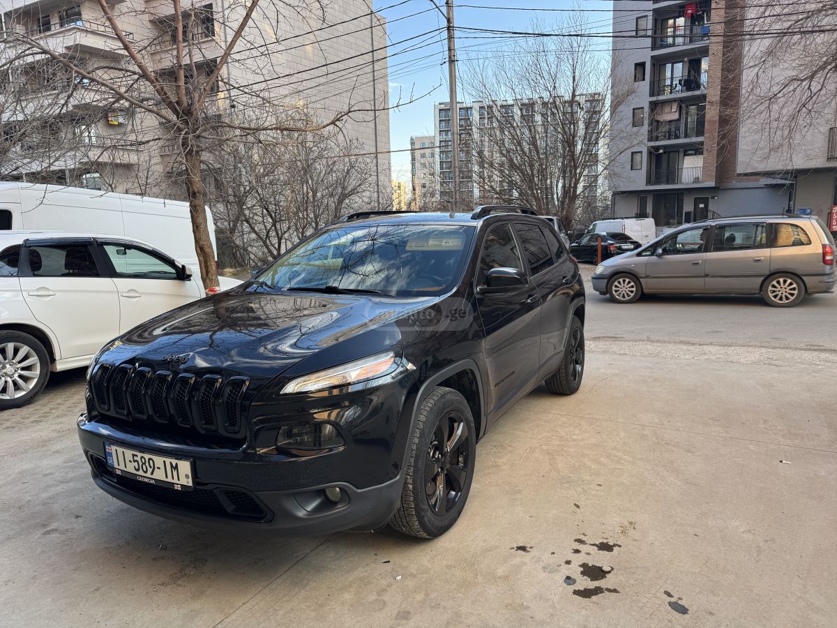 Jeep Cherokee - фото 3