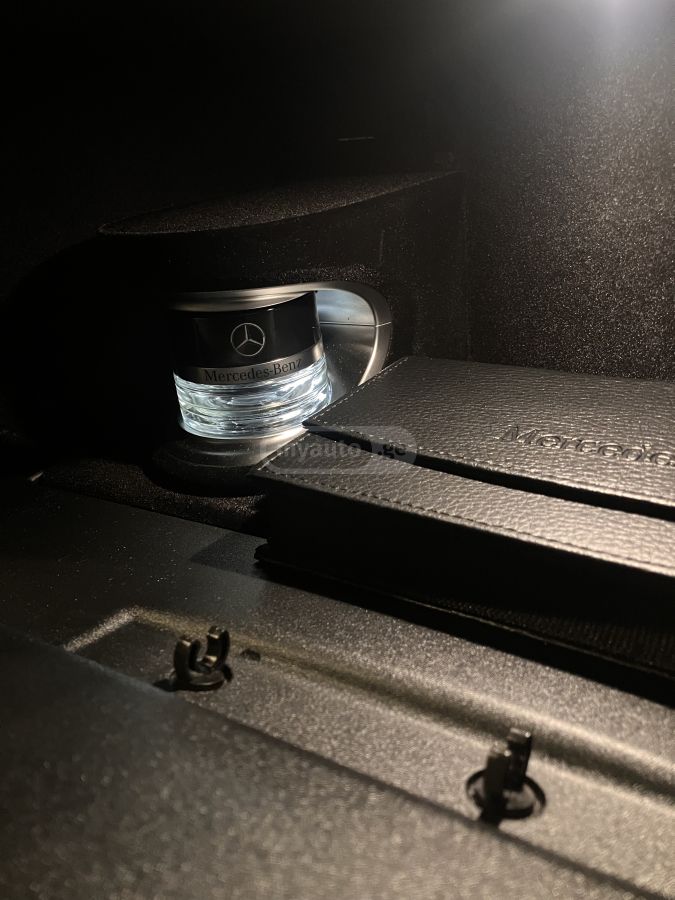 Mercedes-Benz E 300 2022 — миниатюра 10