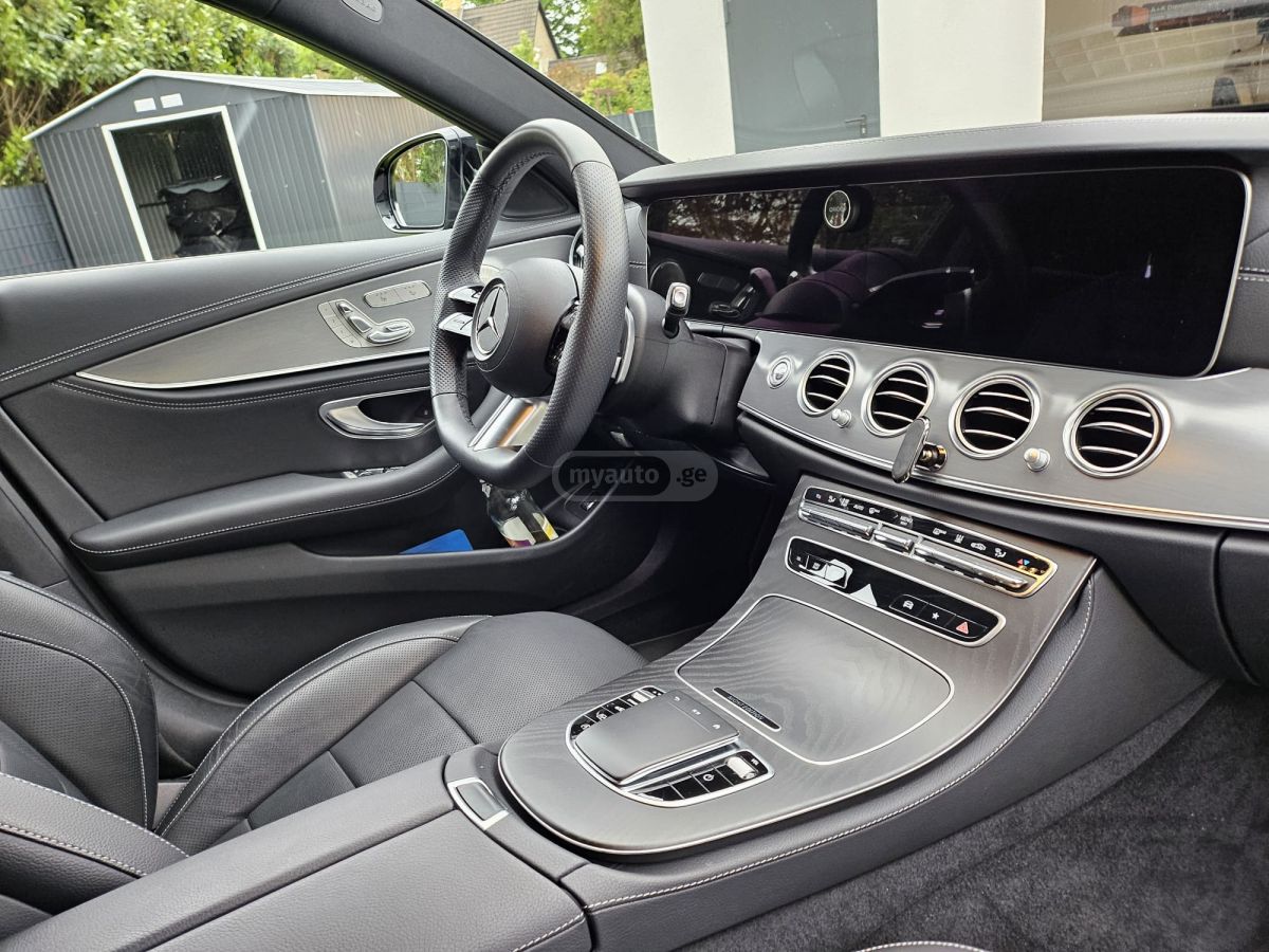 Mercedes-Benz E 300 2022 — миниатюра 6