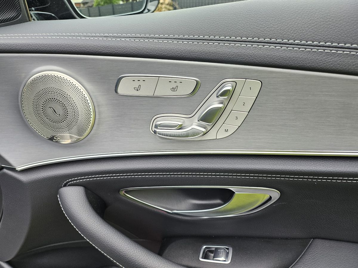 Mercedes-Benz E 300 2022 — миниатюра 8