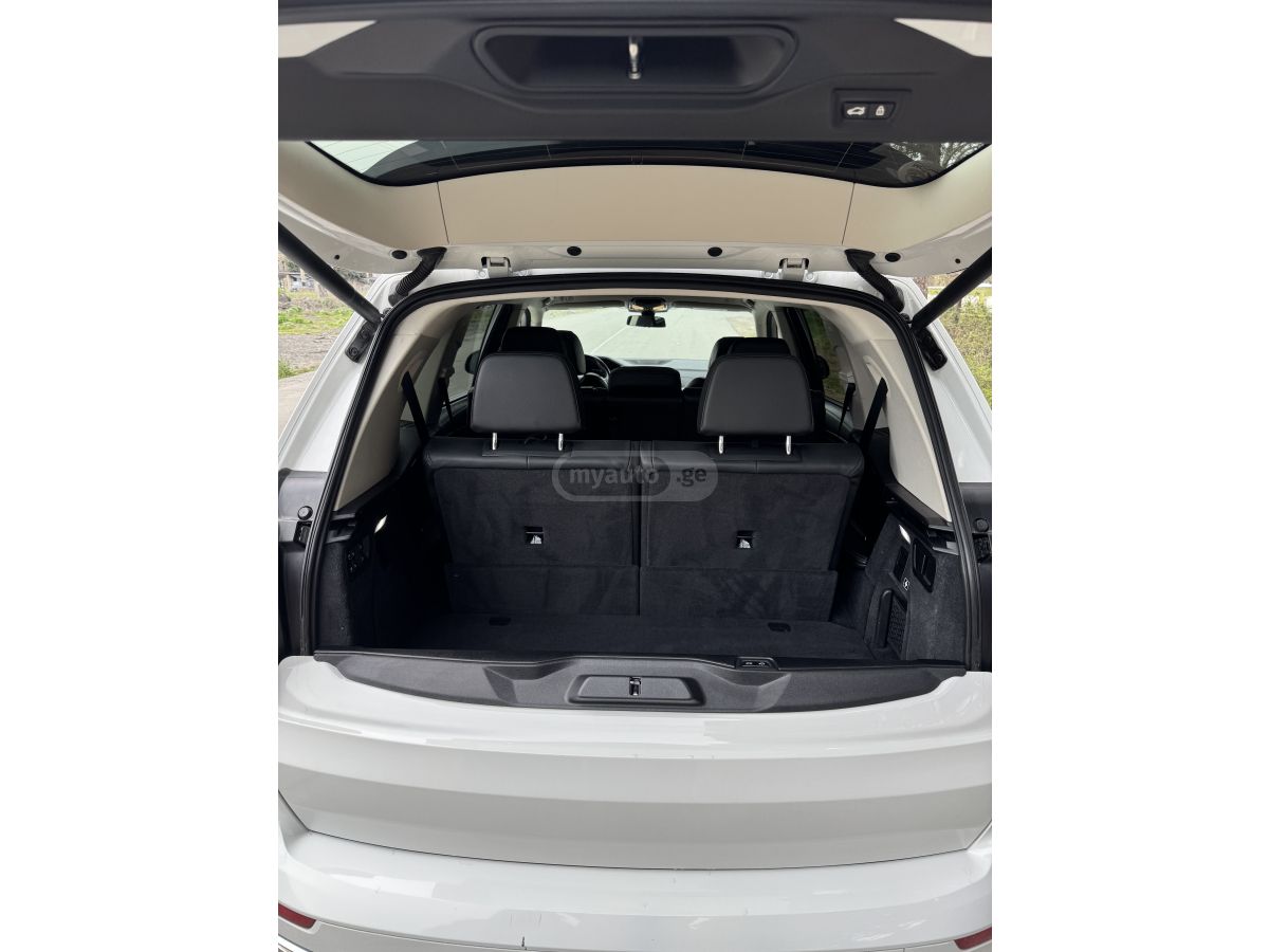BMW X7 - фото 14