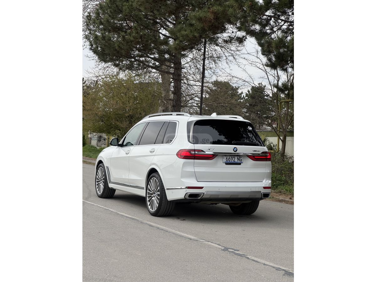 BMW X7 - фото 6