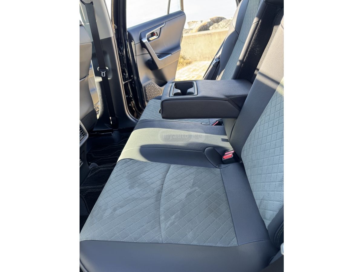 Toyota RAV 4 - фото 11