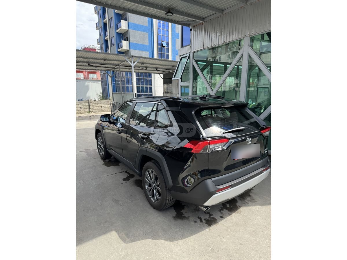 Toyota RAV 4 - фото 4
