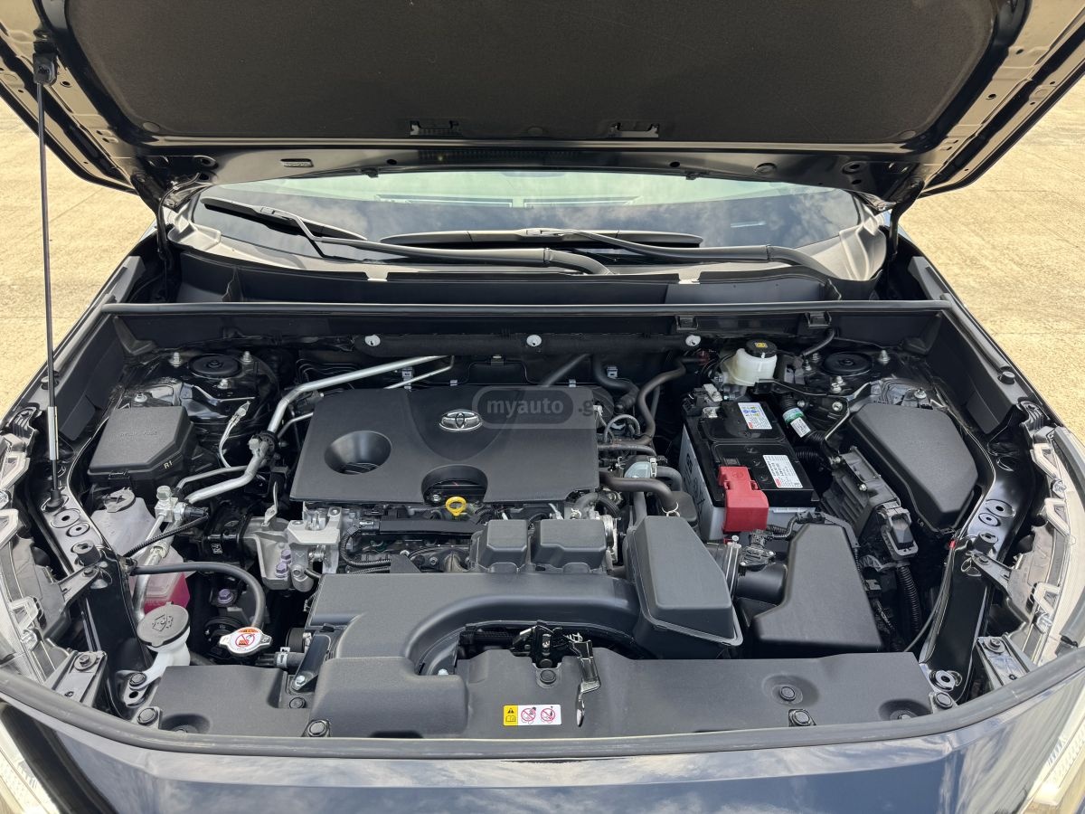 Toyota RAV 4 - фото 9