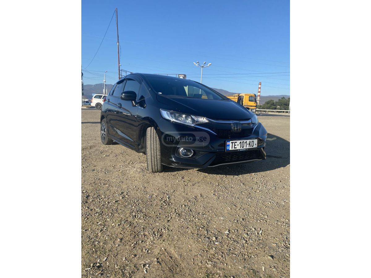 Honda FIT - фото 3