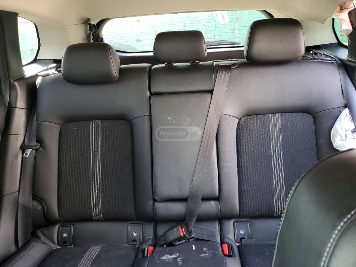 Mazda CX-50 - фото 10