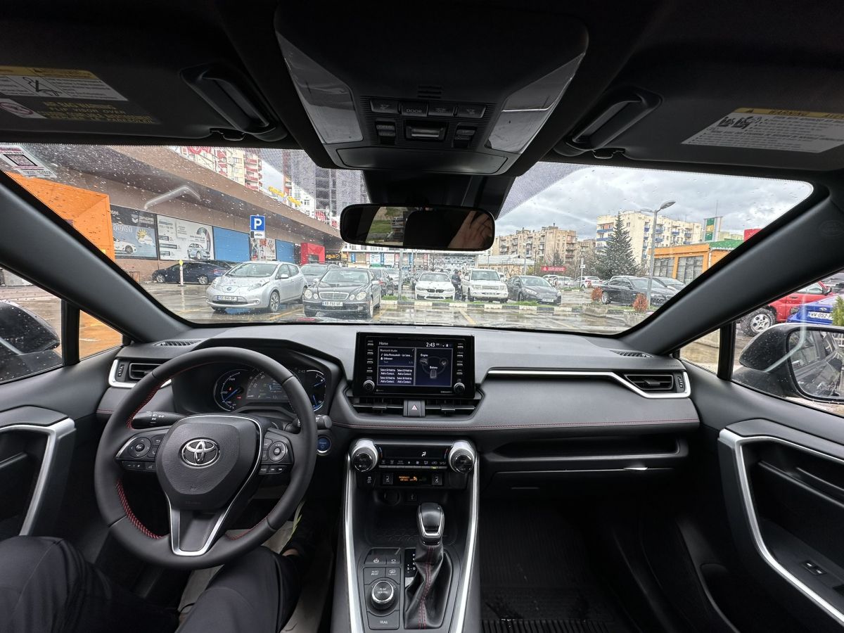 Toyota RAV 4 - фото 8