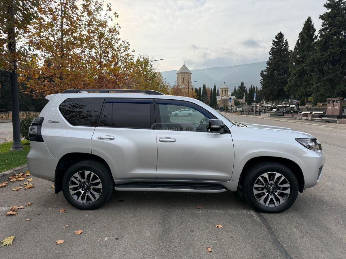 Toyota Land Cruiser Prado - фото 10