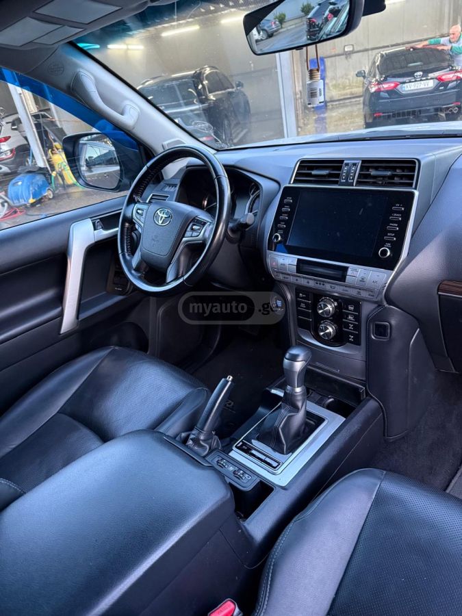 Toyota Land Cruiser Prado - фото 12