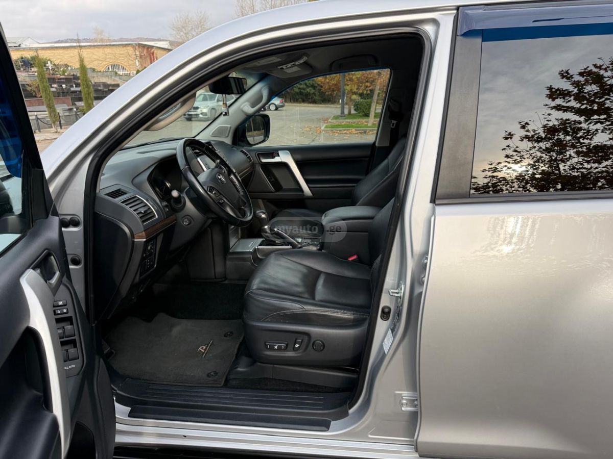 Toyota Land Cruiser Prado - фото 6