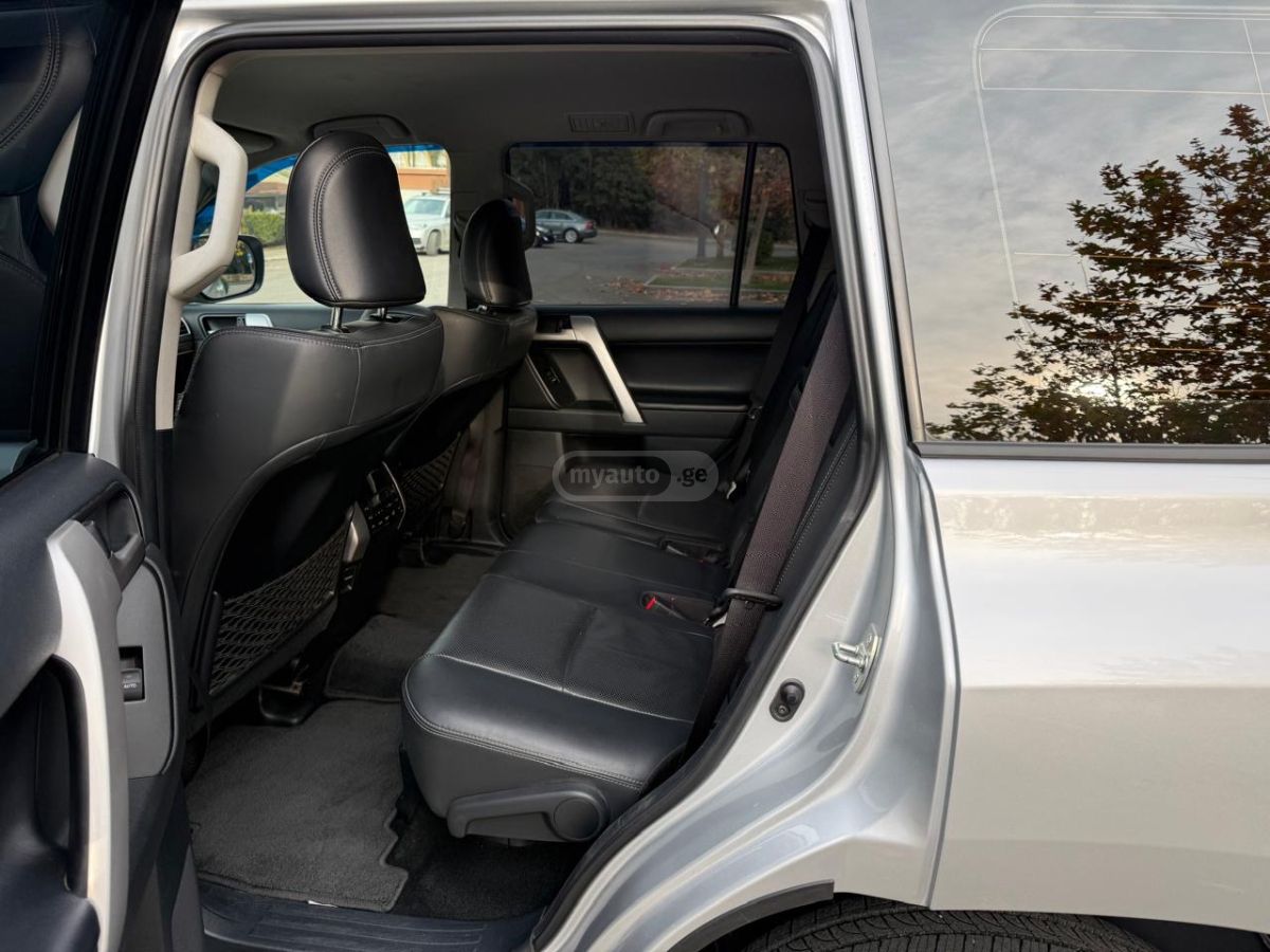 Toyota Land Cruiser Prado - фото 7