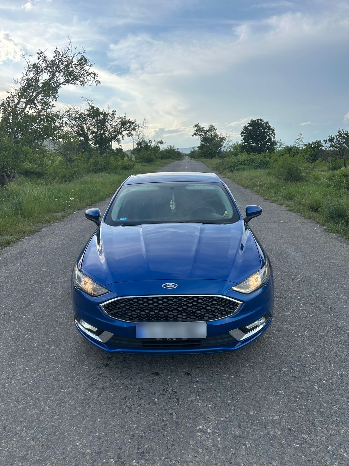 Ford Fusion - фото 1