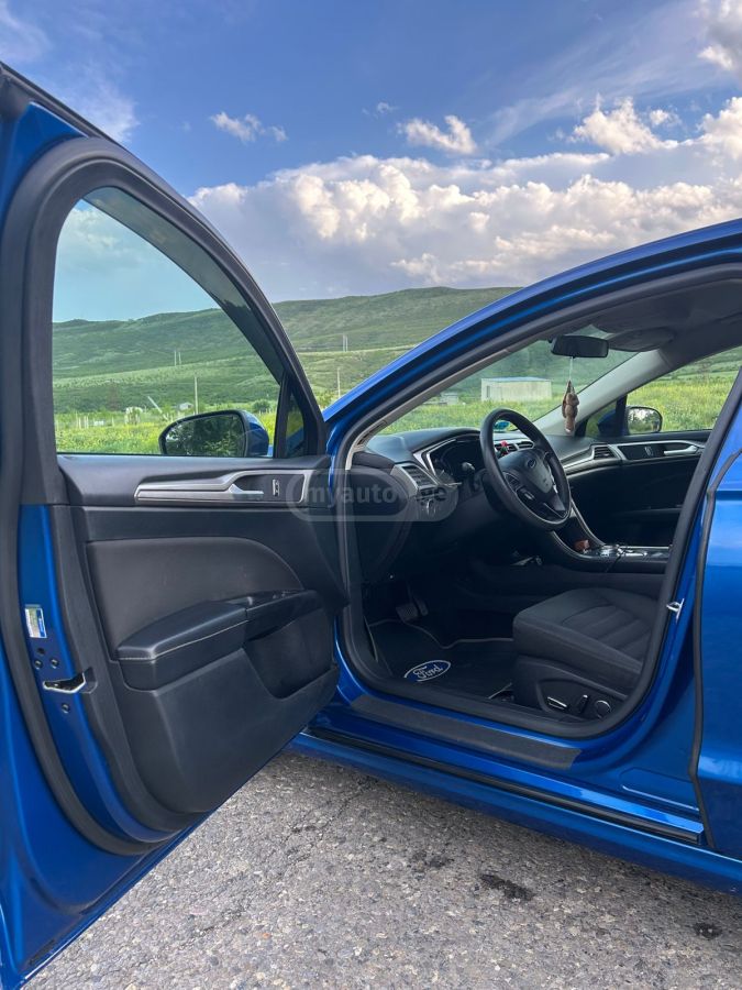 Ford Fusion - фото 13