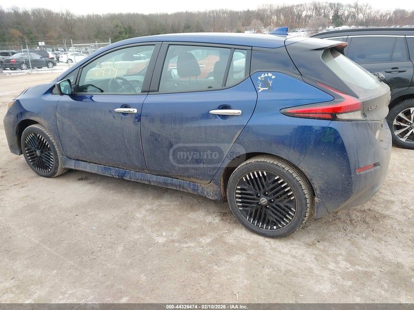 Nissan Leaf - фото 3