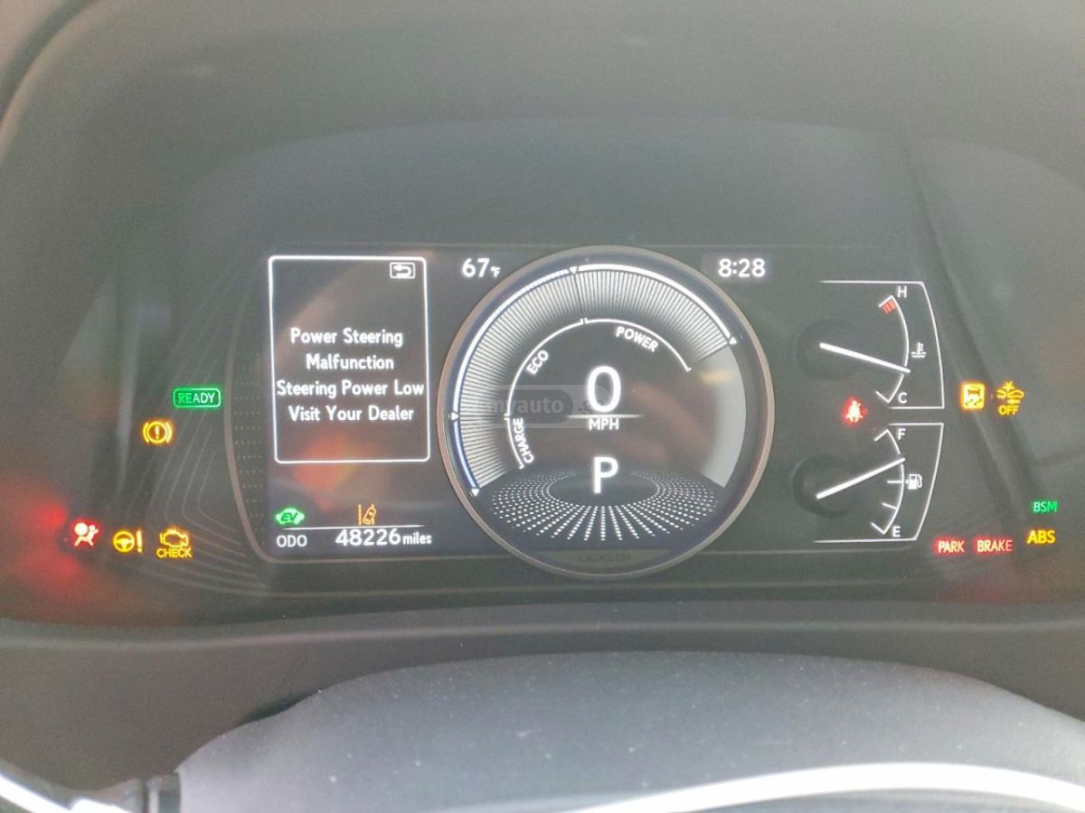 Lexus UX 250 h - фото 9