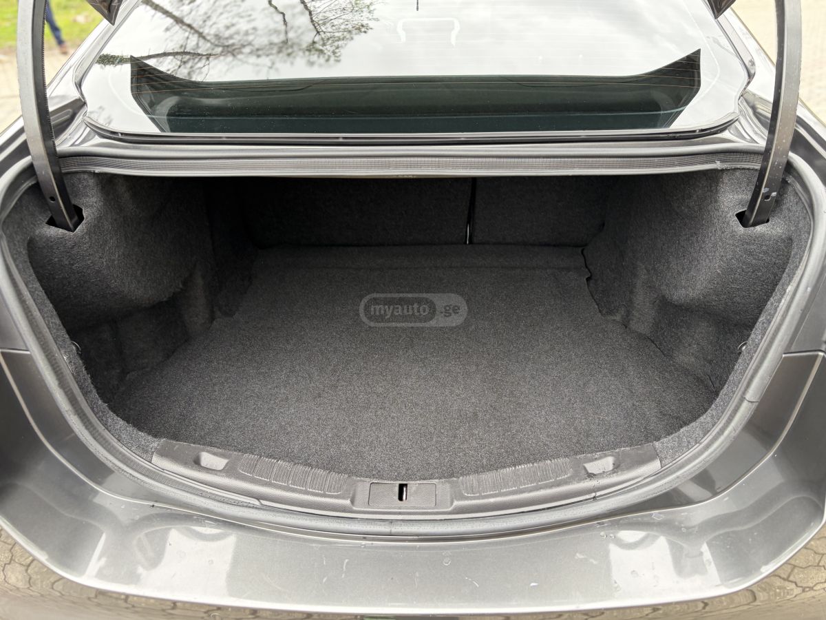 Ford Fusion - фото 12