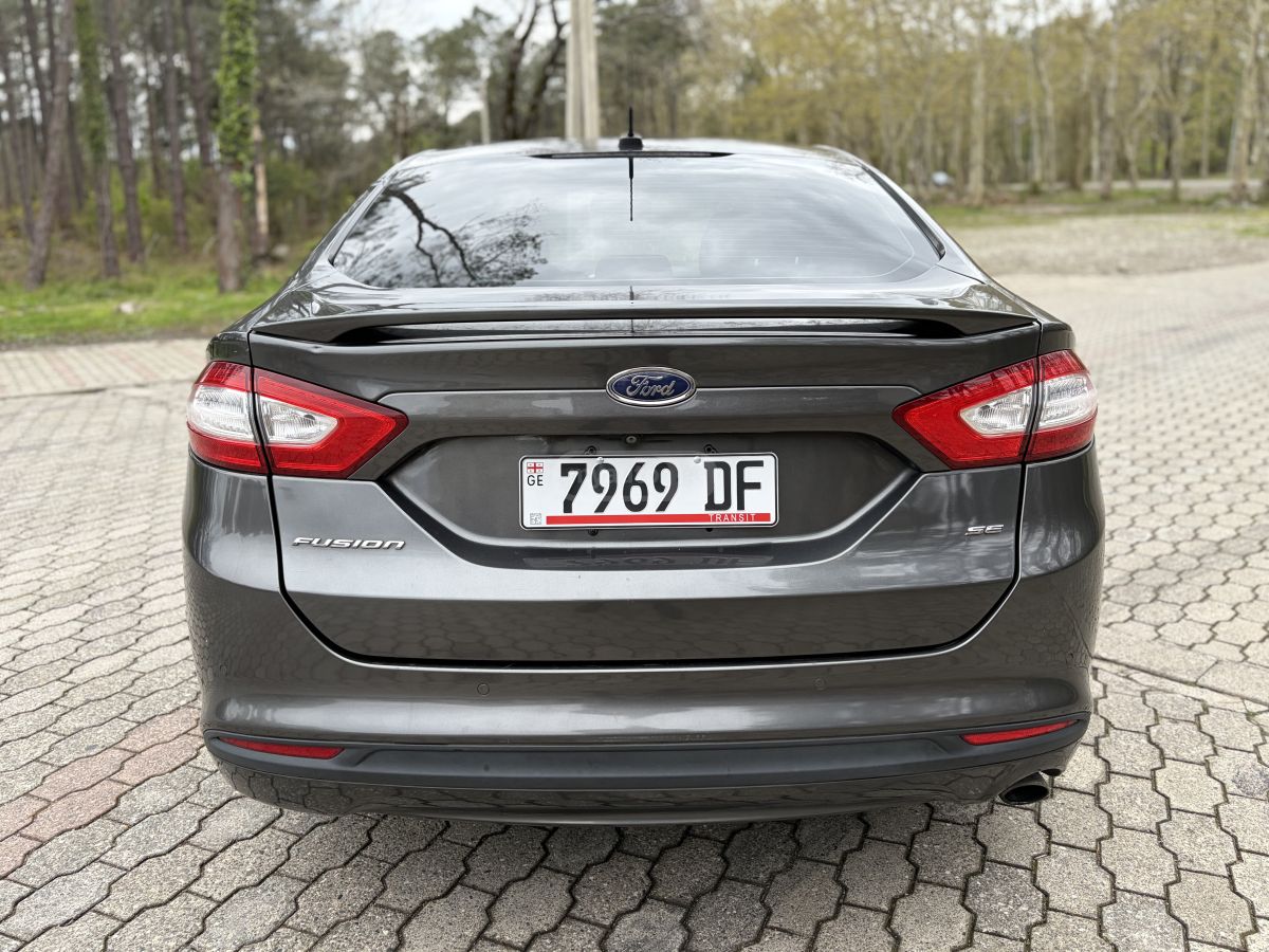 Ford Fusion - фото 4