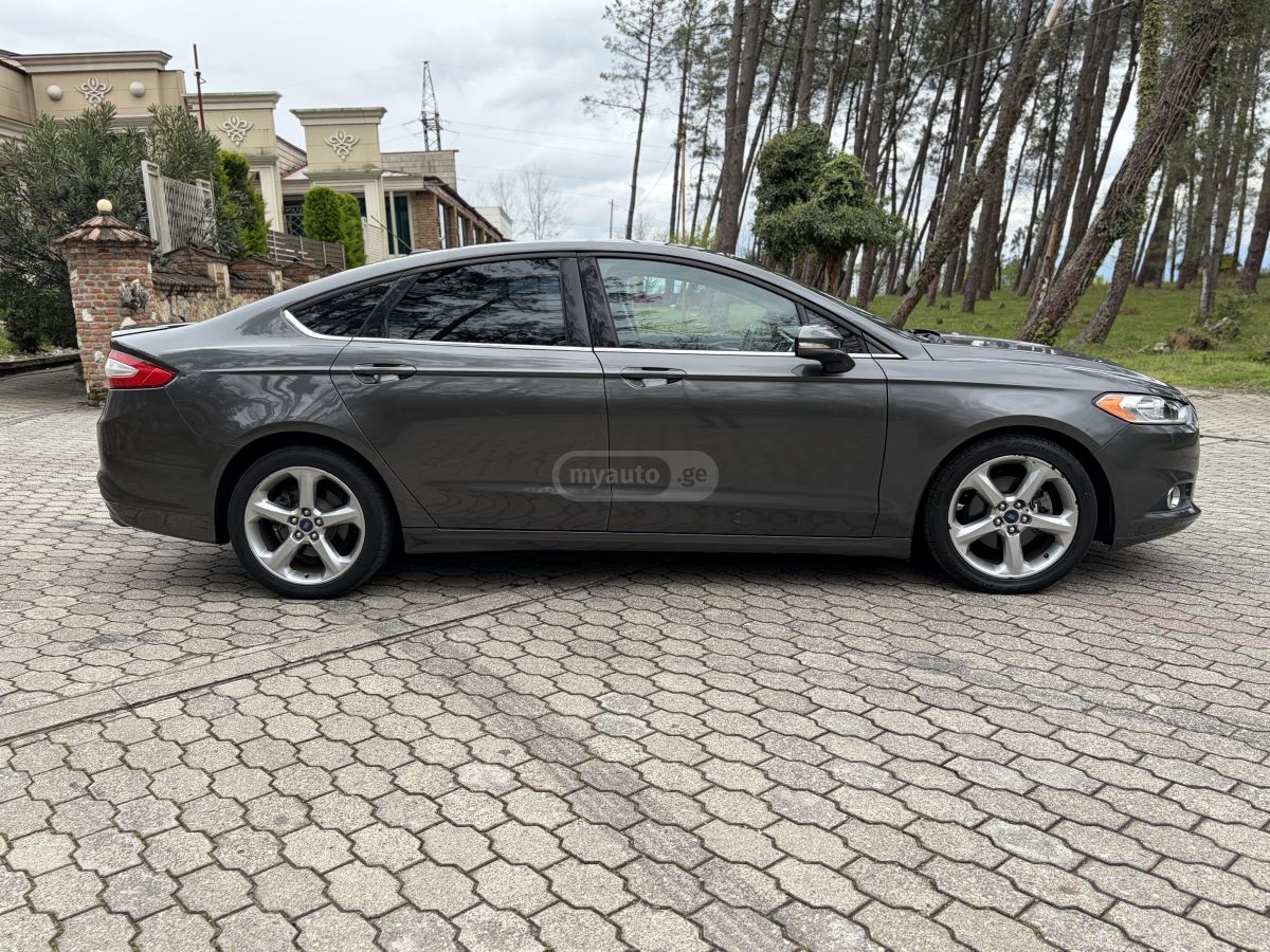 Ford Fusion - фото 8