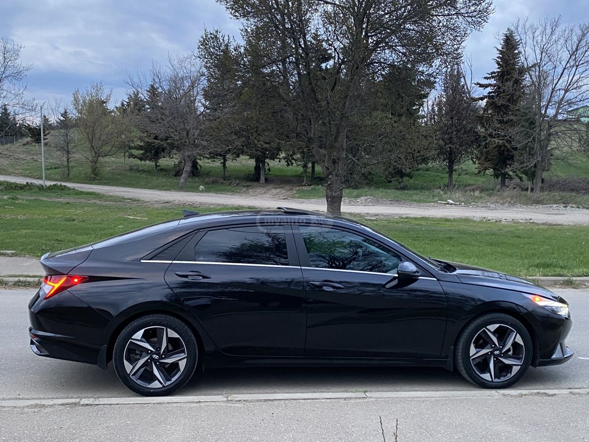 Hyundai Elantra - фото 5