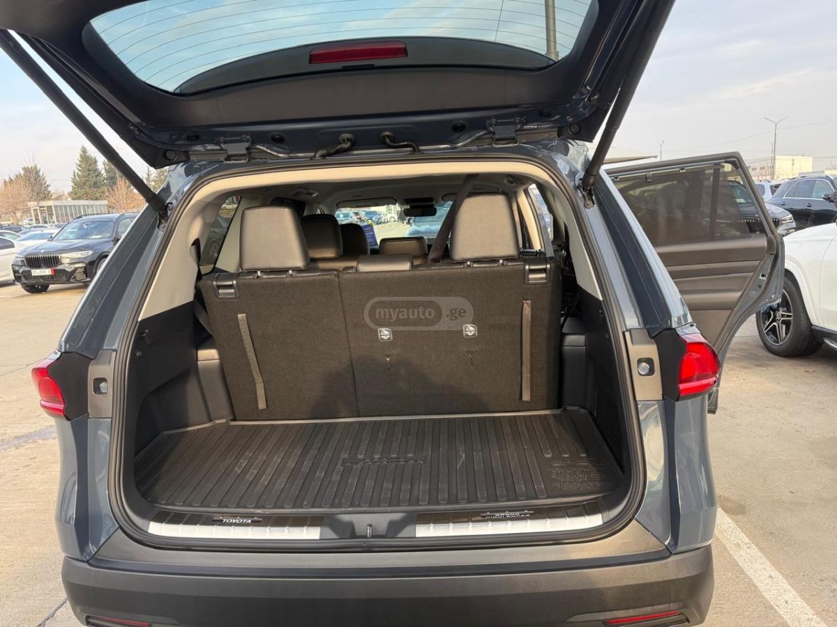 Toyota Grand Highlander - фото 10