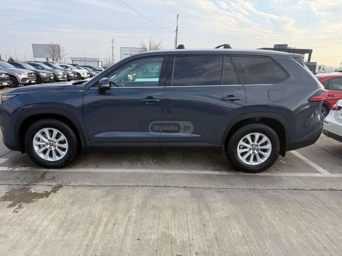 Toyota Grand Highlander - фото 11