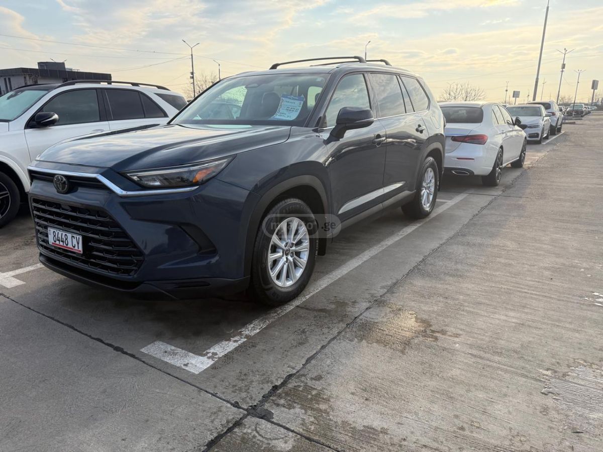 Toyota Grand Highlander - фото 3
