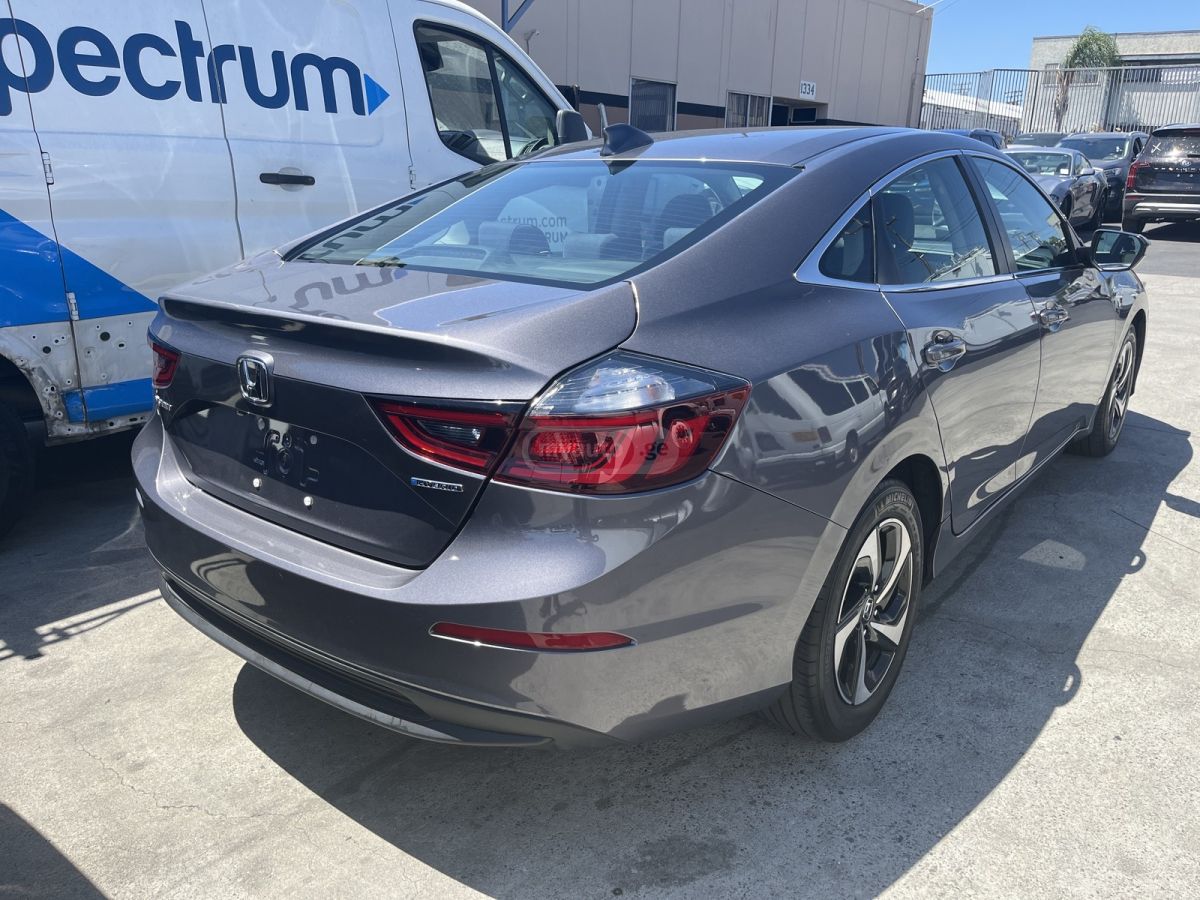 Honda Insight - фото 3