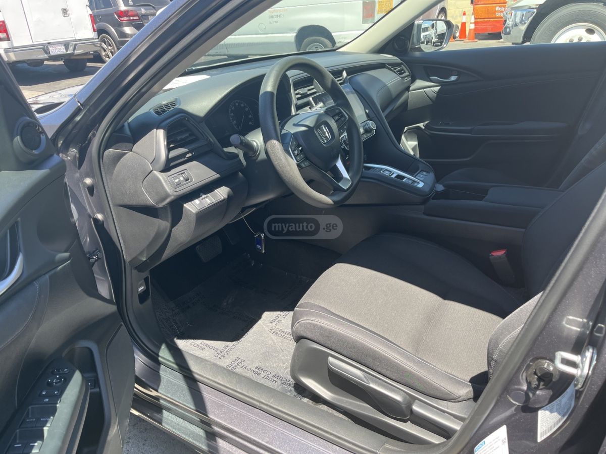 Honda Insight - фото 5