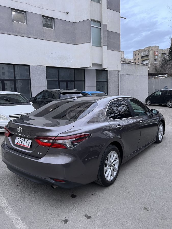 Toyota Camry - фото 3