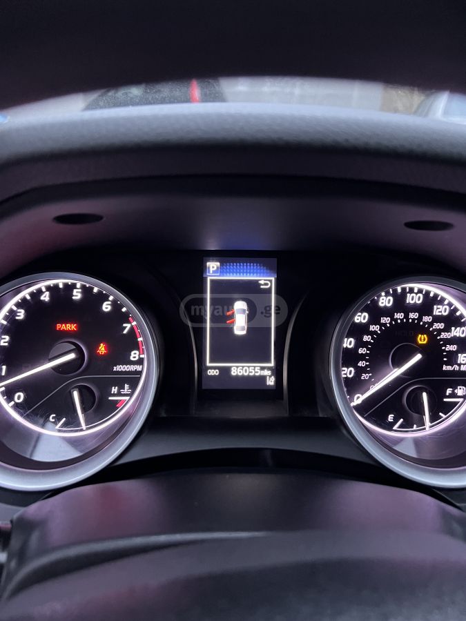 Toyota Camry - фото 6