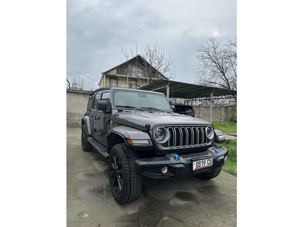 Jeep Wrangler - фото 1