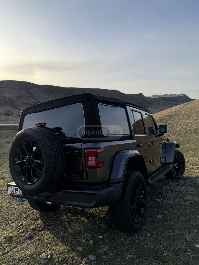 Jeep sahara — миниатюра 7