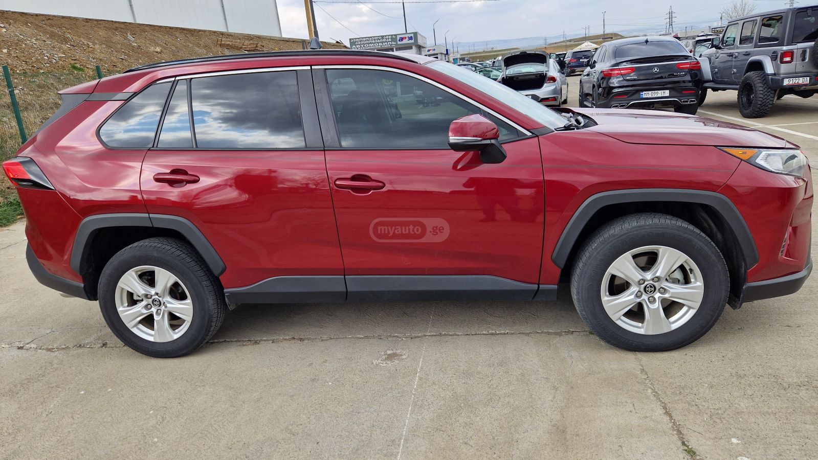 Toyota RAV 4 - фото 5