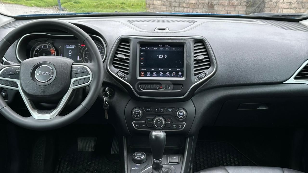 Jeep Cherokee - фото 10