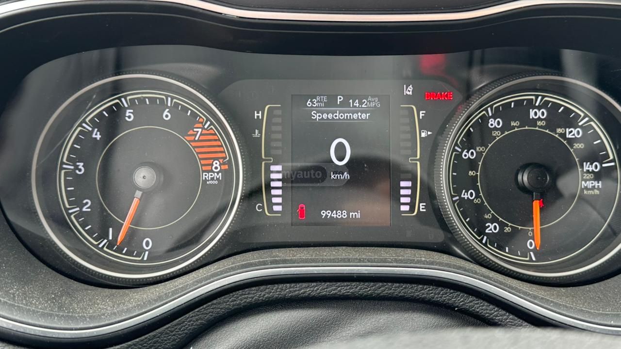 Jeep Cherokee - фото 11