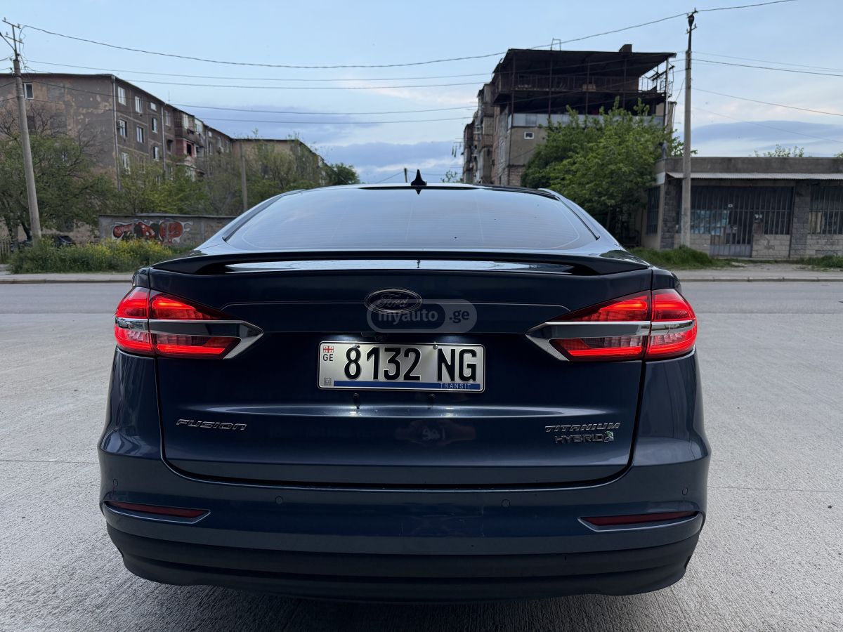 Ford Fusion - фото 5