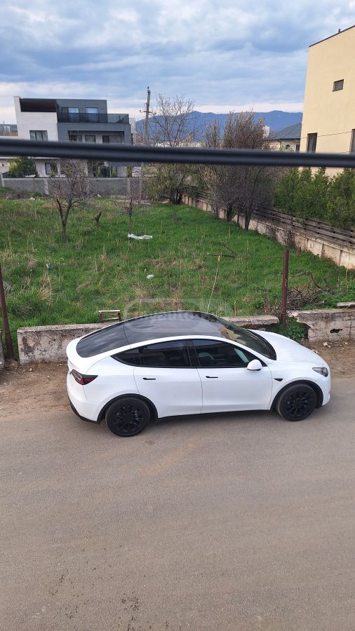 Tesla Model Y - фото 7
