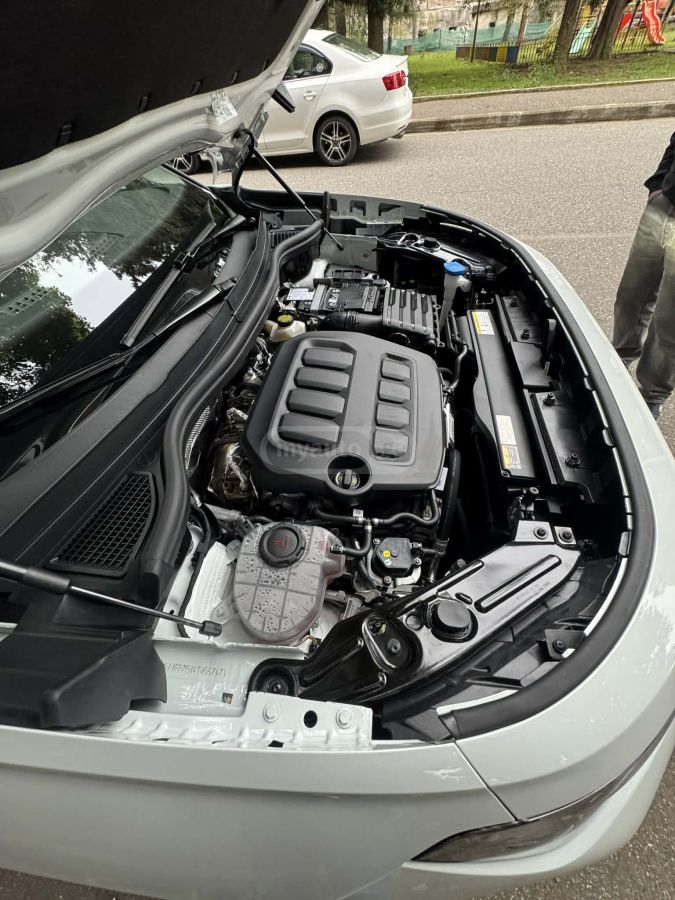 Volkswagen Tiguan - фото 14