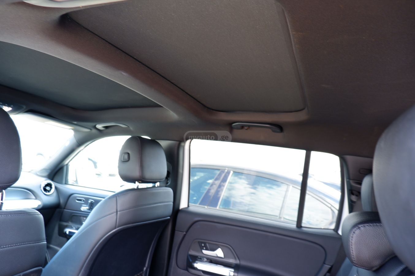 Mercedes-Benz GLB 250 - фото 10