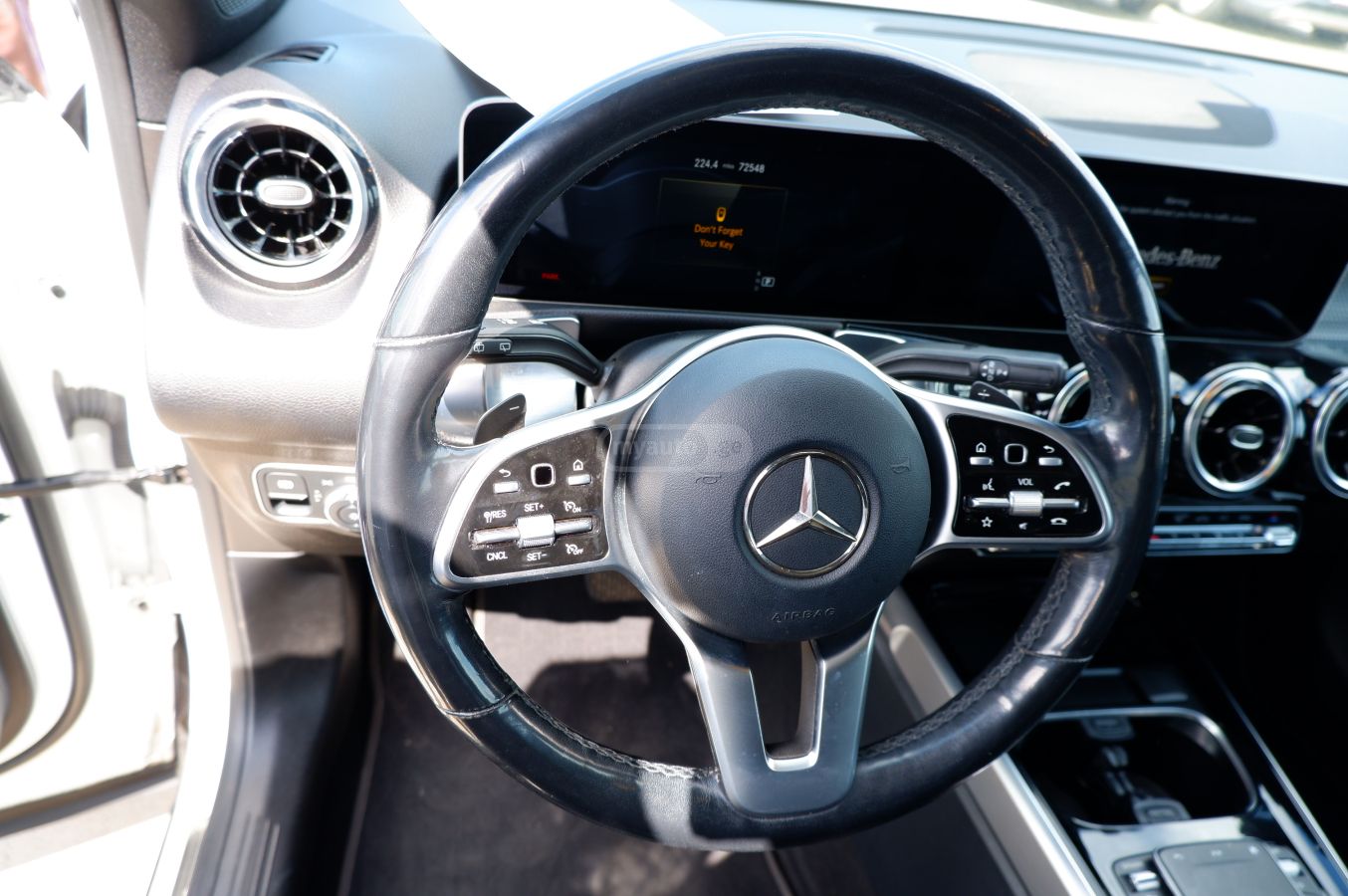 Mercedes-Benz GLB 250 - фото 12