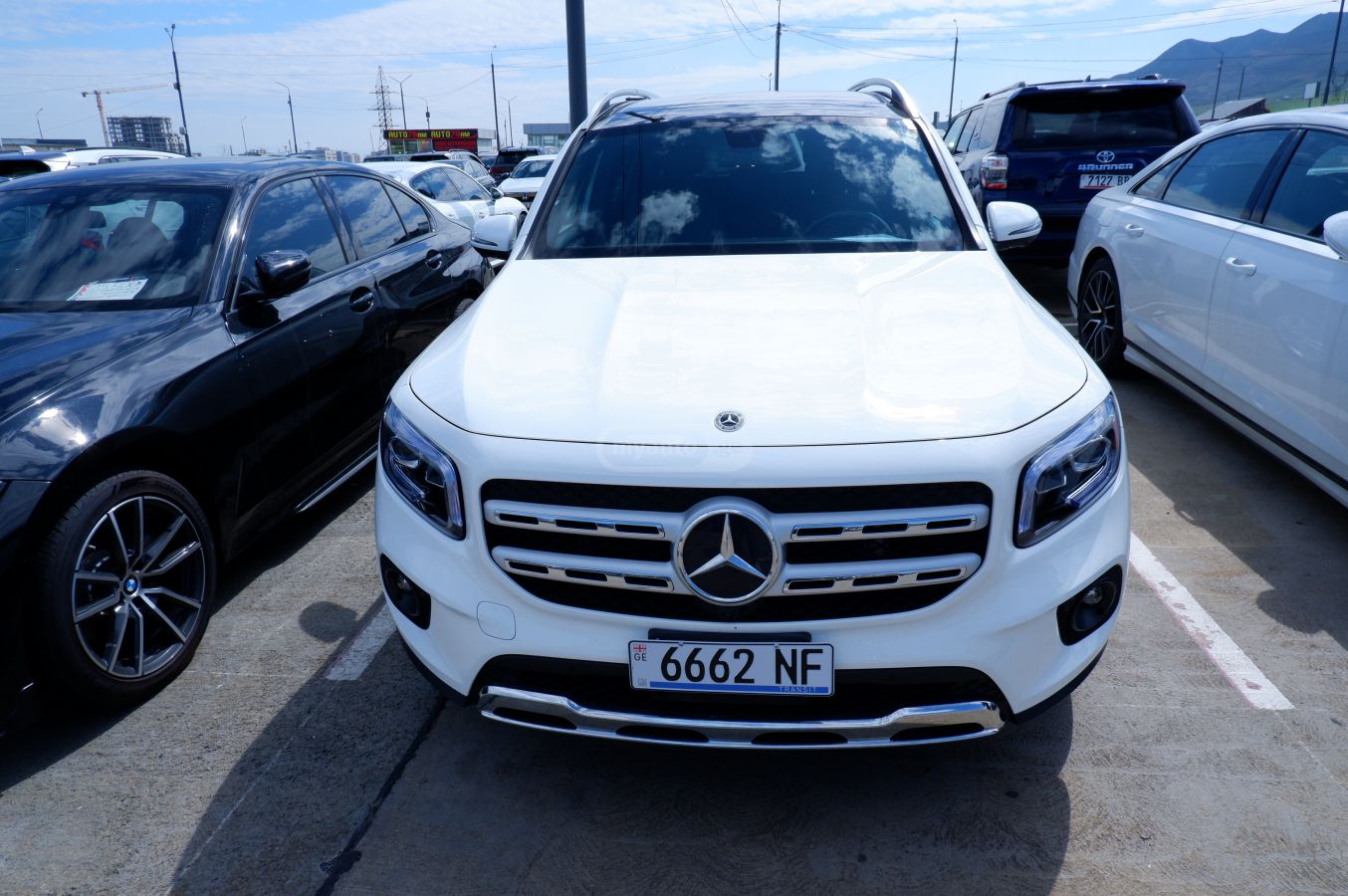 Mercedes-Benz GLB 250 - фото 2