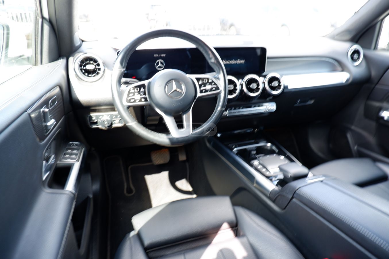 Mercedes-Benz GLB 250 - фото 9