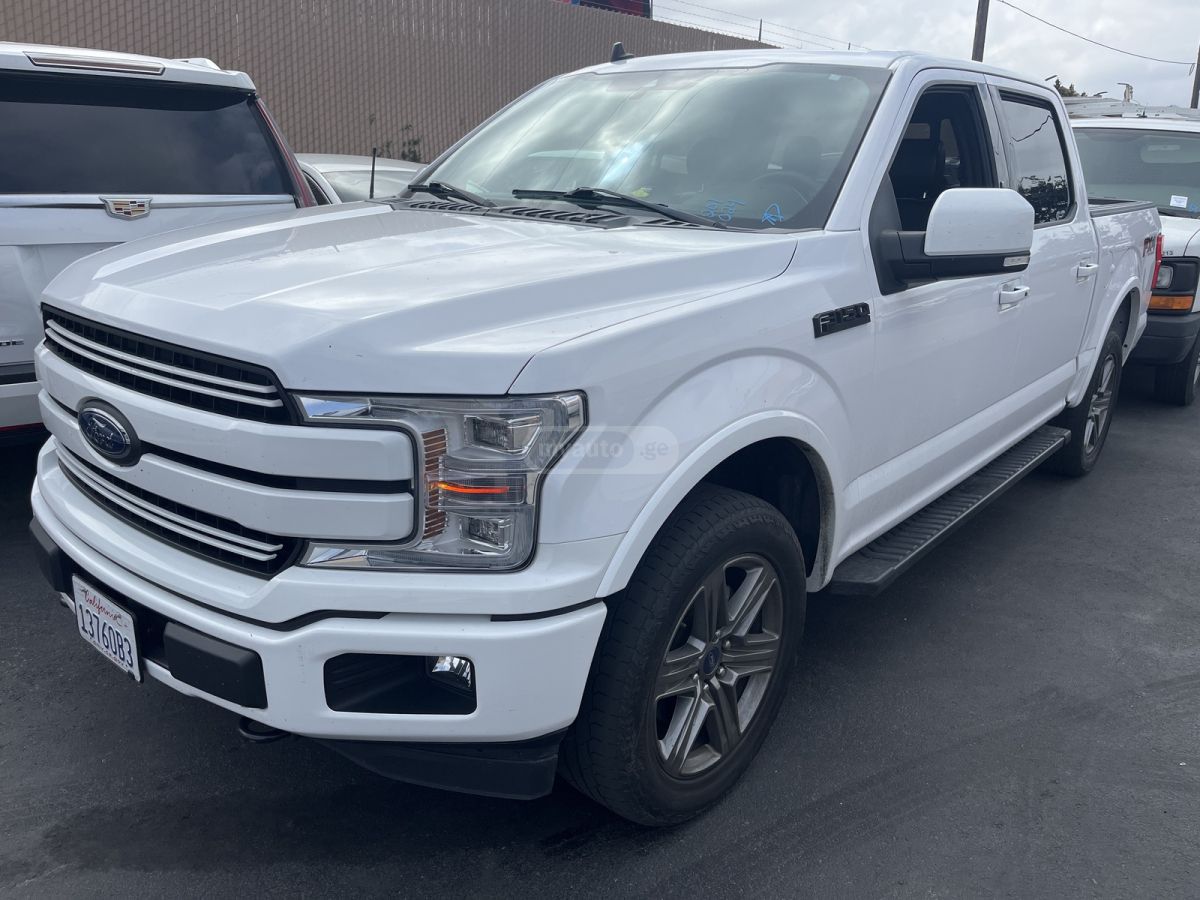 Ford F150 - фото 1