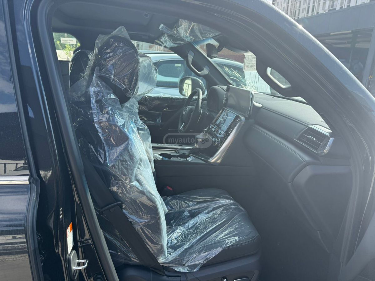 Lexus LX 500 - фото 7